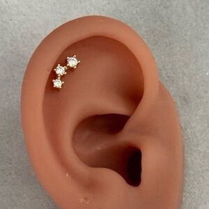 New Drop! Gold Crystal Small Arch Cartilage Earring 

Brand New